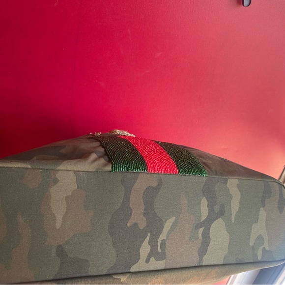 Rare Tiana NY Camo Tote Bag with Beaded stripes and ornate Bee - Picture 8 of 8